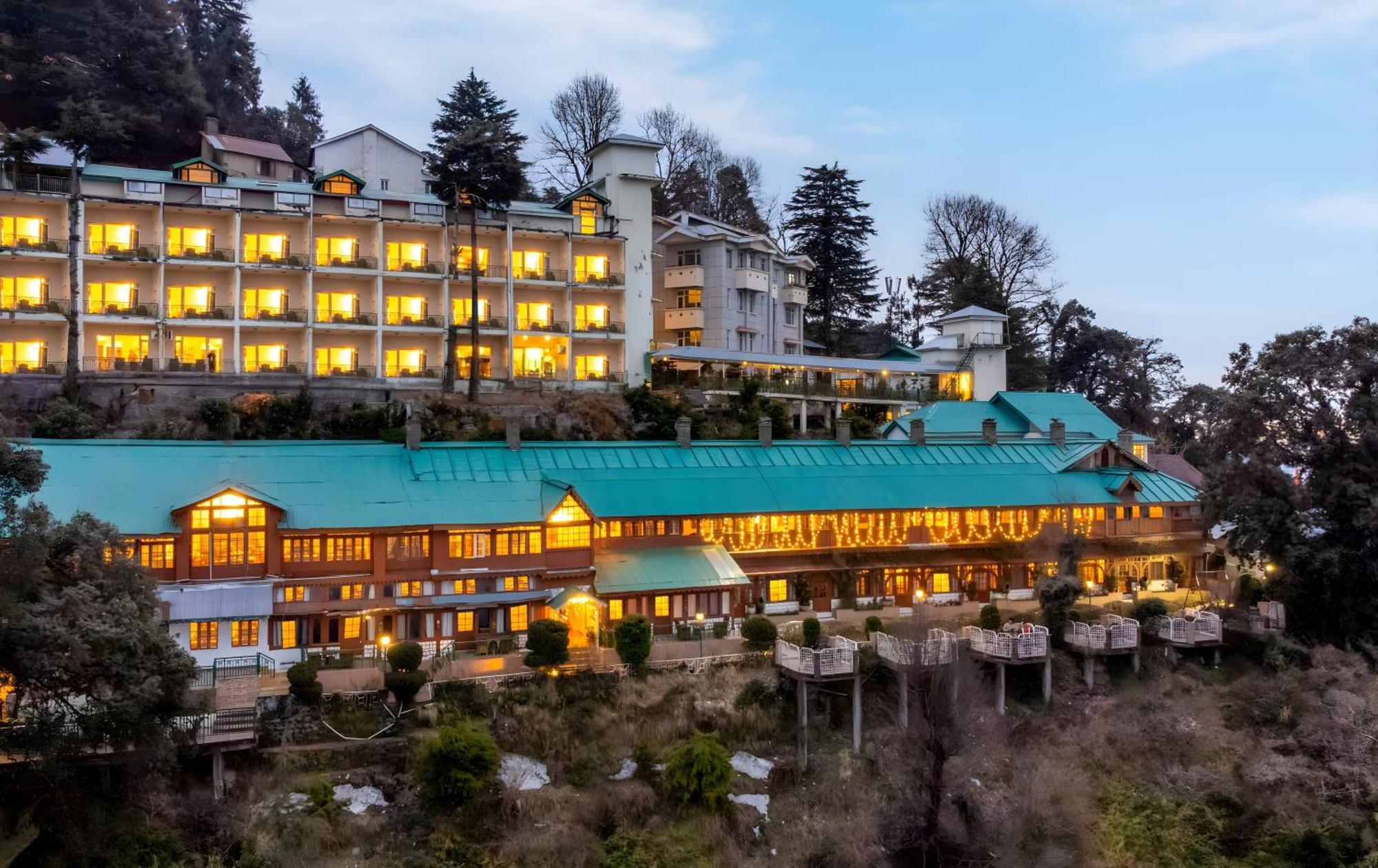 Grand View Hotel ダルハウジ エクステリア 写真